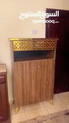  5 خزانة احذية حشب لامينيت وفضية خشب زان مستعملات استعمال بسيط بحالة الوكالة