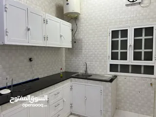  11 شقة للإيجار في صور الطابق الارضي واي فاي مجاني Apartment in Sur for rent Free WiFi