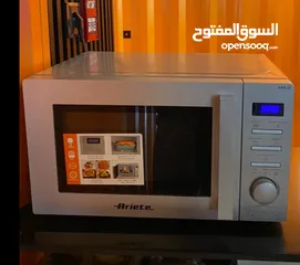 13 معدات كافتيريا كامله و شبه مستعمله,ثلاجات عرض و طاولات و كراسي و الكثير من المعدات و بريستا