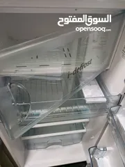  2 ثلاجه للبيعHutachi fridge  نوع هيتاشي بدواعي السفر Urgent