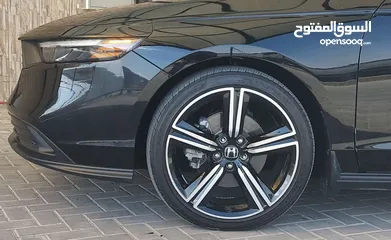  11 هوندا اكورد موديل 2024 لون اسود فحص كامل تصلح للاعفاءات اوالعمومي اومجمركة