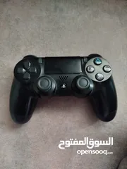  1 بلايستيشن 4 سليم مع ايد اصلية