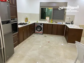  4 شقة مفروشة للايجار