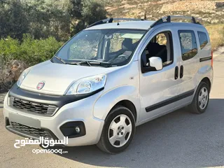  3 فيات كوبو جير عادي ماتور 1400 بنزين مش ديزل يعني بدون مشاكل فحص نخب وكلشي فيها تمام إمكانية البدل