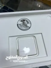  4 Apple Macbook Pro 13 M2
