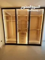  12 خزائن جامبو واجهات زجاج واضاء