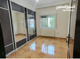  8 شقة  في منطقة مرج الحمام طابق اول 139م