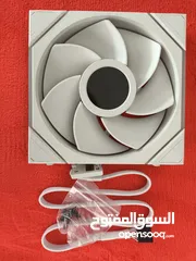  2 للبيع – مروحة Lian Li Uni Fan TL-LCD 140 RGB مع شاشة LCD!