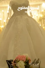  2 فستان زفاف مستعمل بسعر مغري