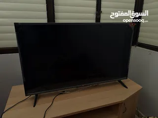  1 شاشة TCL سمارت حجم 43 انش بدقة 4K