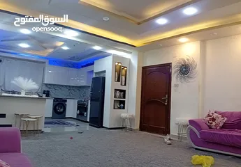  7 شقه للبيع مقابل مستشفى بديعة
