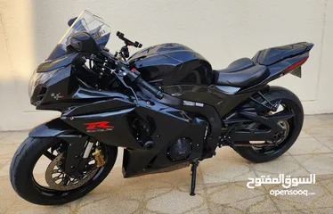  2 Suzuki NINJA GSXR 1000ccR 2014 31,000 negotiable,