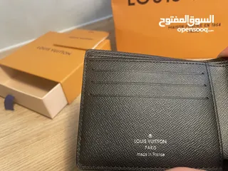  1 Louis Vuitton  Slender Wallet Monogram Eclipse   محفظة لويس فيتون الأصلية