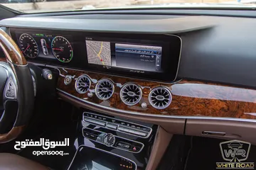  19 Mercedes E350e Plug in hybrid Amg kit Night Package 2018   السيارة وارد الشركة و قطعت مسافة 50,000