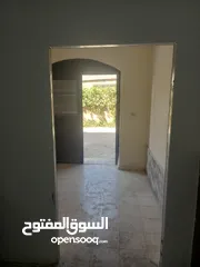  3 مخازن للايجار