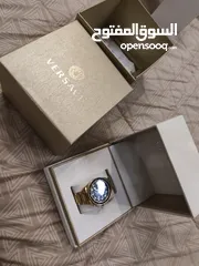  4 ساعة VERSACE للبيع