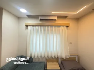  15 26 استديو للبيع عند الجامعة الاردنية تشطيب جديد حمام و مطبخ لكل استديو عائد استثماري مميز جدا و مميز