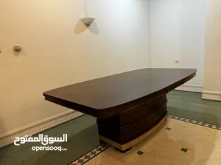  1 Dining table 176x117cm + 8 free chairs + two 46cm extensions  طاولة طعام + كراسي مجاني