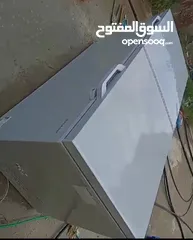  1 ثلاجه بطح في حاله جيده