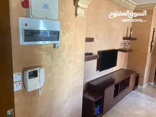  8 الصويفيه شقه مفروشه للايجار الطابق الثاني مع مصعد