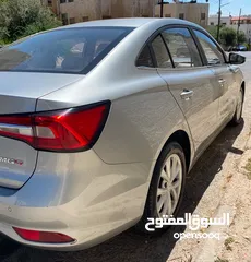  4 سيارة MG 5، لون سلڤر، فحص كامل، وارد الشركة، كفالة الشركة، بنزين اقتصادية جدا