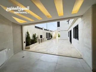  1 شقة طابق شبه ارضي مساحة 231م + حديقه 255م بتشطيبات مميزة - حي الصحابة - رجم عميش - رمضان للاسكان
