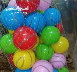  2 مكعبات ليغو بالكيلو ومعجونة بالكيلو