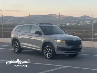  4 سكودا كودياك Sport Line  فل الفل فتحة سقف بانوراما 200 حصان  4x4- /2022  دفع رباعي 6+1