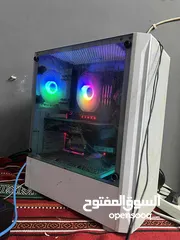  1 كمبيوتر للبيع بسعر مغري