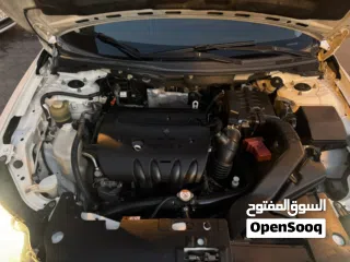  9 للبيع لنسر نظيف اللون ابيض ومن الداخل بيج