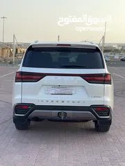  11 لكزس الدفع الرباعي LX600 2022