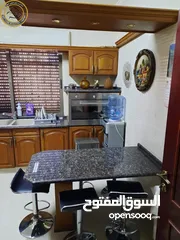  18 شقة مفروشة فاخرة للبيع في أم السماق الجنوبي  - خلف ال ( C-Town) طابق ثالث مع روف دوبلكس 290م