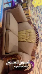  7 للبيع طقم كنب وطاوله سفره خشب لاتيه