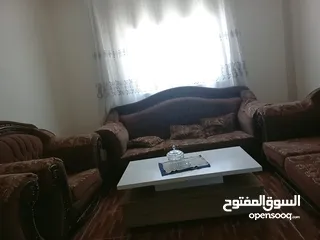  2 غرفة نوم وطقم كنب للبيع بسعر مغري