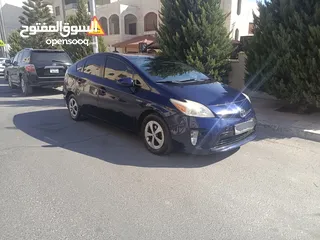  1 تويوتا بريوس 2015.  Toyota Prius 2015