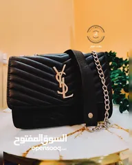  1 عرض كزيوني  35دينار  للشنط