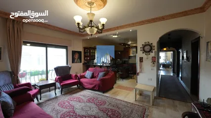  11 شقة فاخرة للبيع في أجمل مواقع خلدا - العوجانية  - قرب الهمشري طابق ثاني 250م تشطيب سوبر ديلوكس