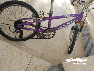  1 بسكلتين للبيع مستعمل بس جداد بصلاة على النبي بسعر مغريييييي جداااااااااا