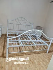 27 متوفر حاليا تخوت خشب وتخوت حديد جميع الاحجام والالوان والقياسات  متوفر غرف نوم أطفال وشباب