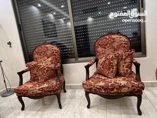  8 طقم كنب للبيع بحالة جيدة