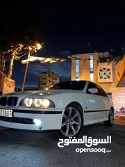  4 BMW e39 للبيع