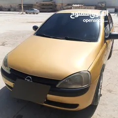  1 سيارة اوبل كورسا للبيع موديل 2002