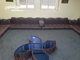  6 جلسة عربية 6 مفارش + 6 ضهريات + 6 مساند + طاولة 5 قطع + موكيت 6X4
