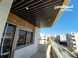  7 شقة طابق ثالث مع روف بمساحة 205  متر للبيع في منطقة ام السماق ( الرواب... ( Property ID : 30722 )