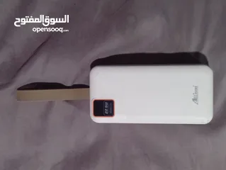  2 برو بانك  شغال 100٪ بشحن تلفون 10مرات