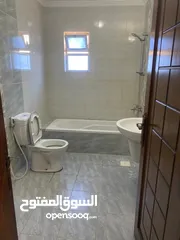  11 شقة سكنية فاخرة سوبر ديلوكس للإيجار
