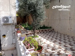  25 منزل دوبلكس في اسكان ابو نصير للبيع