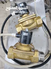  3 مضخه لوارا إيطالي 3فاز أستعمال شهر تعمل على الماء البارد والحار 4حصان +محبس 2أنش وسنوليويت عدد2