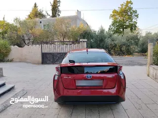  3 تويوتا بريوس موديل 2018