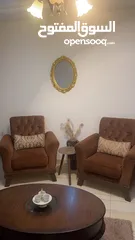  12 صالون كامل طقم امريكي وطاولات خشب وقطعة سجاد مع ثريا خشب